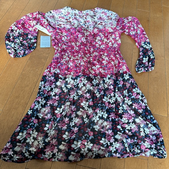 NWT Eliza J Floral Dress in 8 - Picture 6 of 6